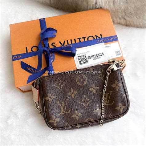 louis vuitton pochette personalizzata|louis vuitton pochette for sale.